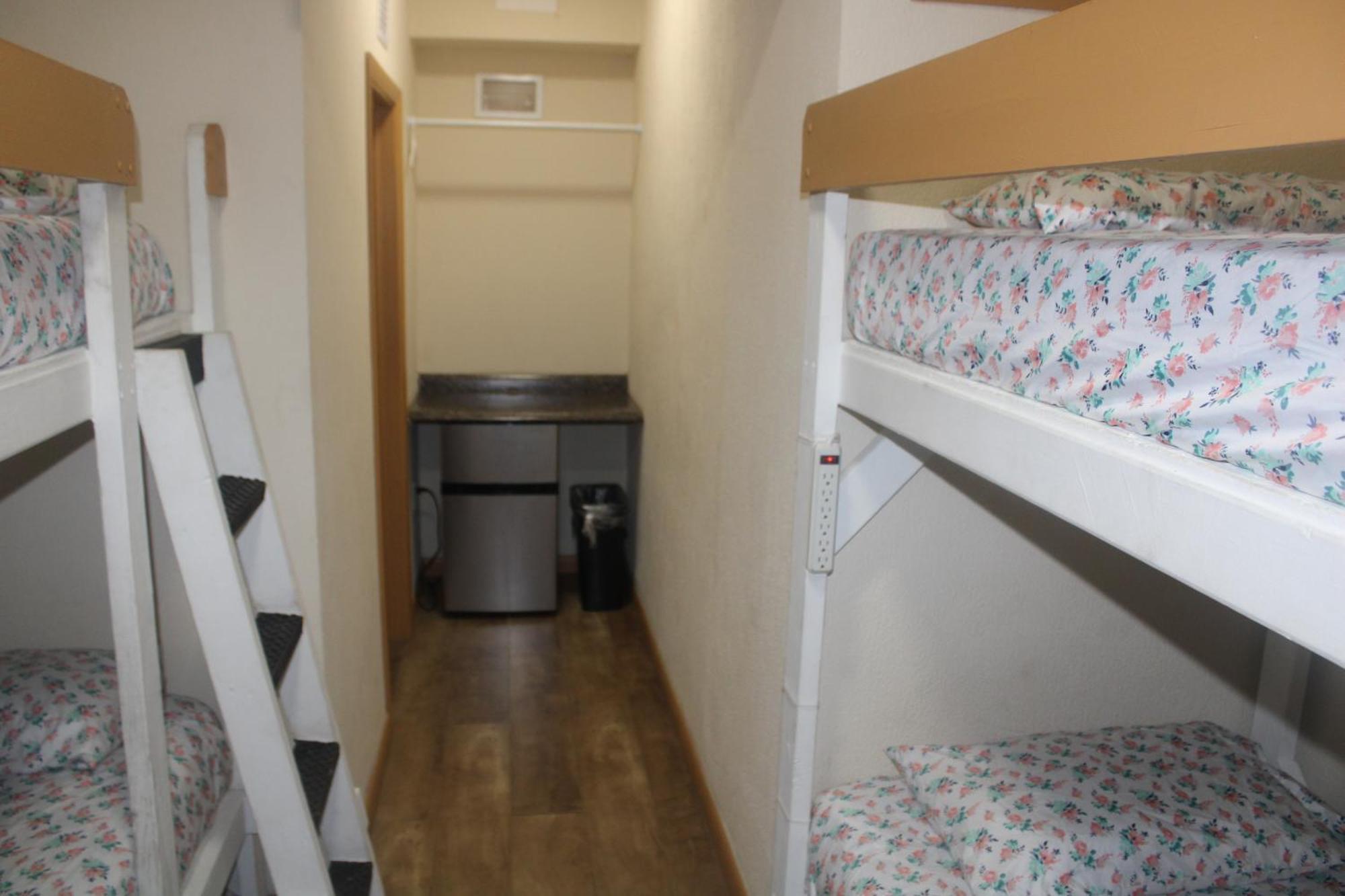 Hoosville Hostel Florida City Esterno foto